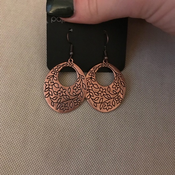 9 pairs of earrings 60$!! - Picture 8 of 8
